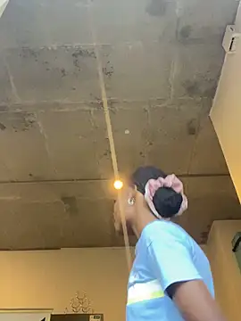 prettydollyy online show from April 2026 11:24:01 AM