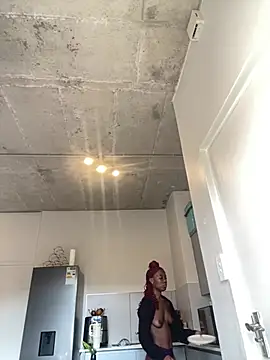 prettydollyy online show from June 2026 07:28:02 AM