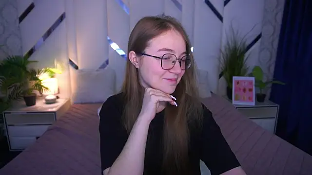 ArrinaWairr online show from February 2026 09:08:01 AM