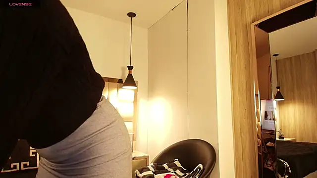 VidiaStons online show from March 2026 08:05:02 PM