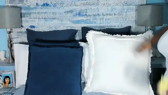 Jess555 online show from April 2026 02:21:01 PM