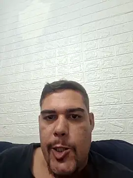 feehzungi0000 online show from April 2026 11:30:02 AM