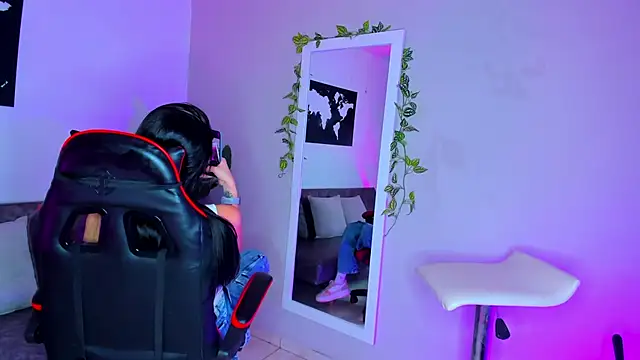 ZoeValencia1 online show from March 2026 12:42:02 PM