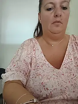 Snapshot of LaReginaNera chatting on June 2026 09:41:01 AM LaReginaNera online show from June 2026 09:41:01 AM