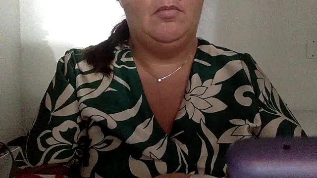 Snapshot of LaReginaNera chatting on June 2026 12:09:02 PM LaReginaNera online show from June 2026 12:09:02 PM