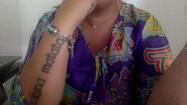 Snapshot of LaReginaNera chatting on July 2026 09:01:02 AM LaReginaNera online show from July 2026 09:01:02 AM