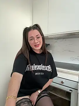 Snapshot of liloush__ chatting on May 2026 06:36:02 PM liloush online show from May 2026 06:36:02 PM