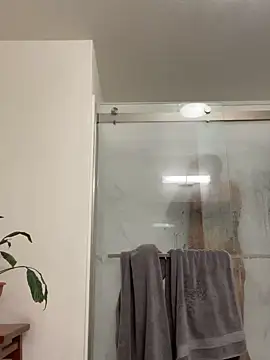 Snapshot of pnwzo chatting on October 2025 10:32:02 PM pnwzo online show from October 2025 10:32:02 PM