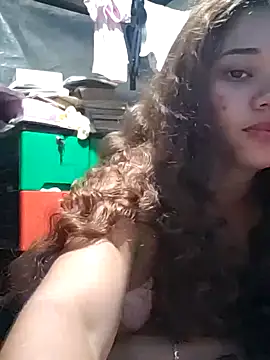 Violethroos online show from April 2026 04:35:02 AM