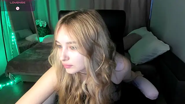 TaisiaHot online show from March 2026 09:05:02 AM