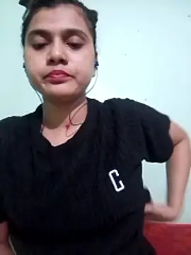 Snapshot of Kavya-Tiwari chatting on June 2026 10:24:02 PM Kavya-Tiwari online show from June 2026 10:24:02 PM
