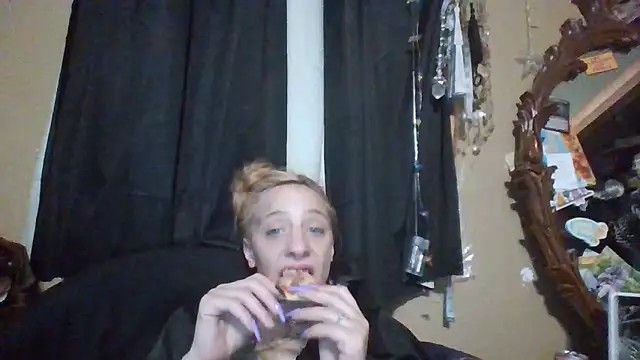 flavi1996 online show from September 2025 07:13:02 AM