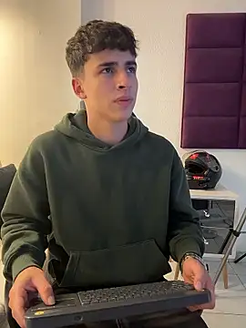 AdrianRinaldi online show from January 2026 08:00:02 PM