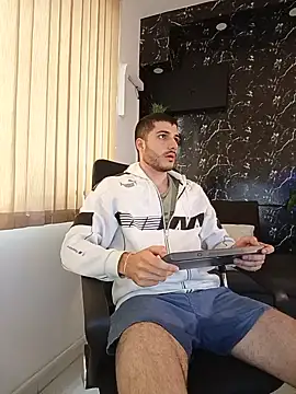 Rafael Mendezz online show from July 2026 07:45:01 PM
