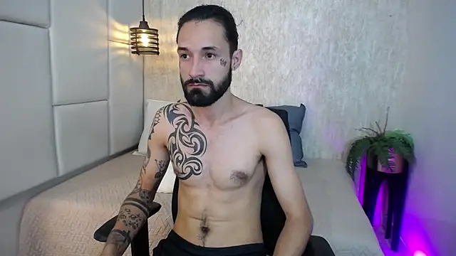 Hisoka 011 online show from February 2026 07:42:02 PM