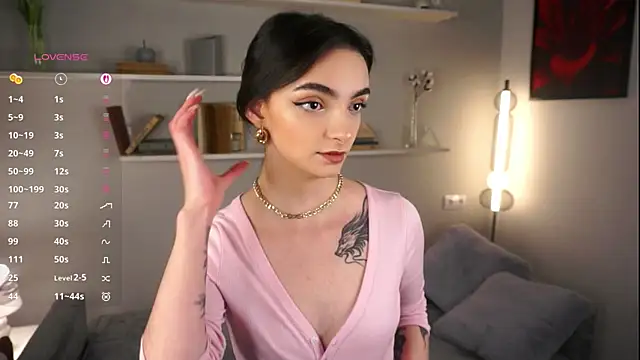 Morena Dolce online show from October 2025 04:29:01 AM