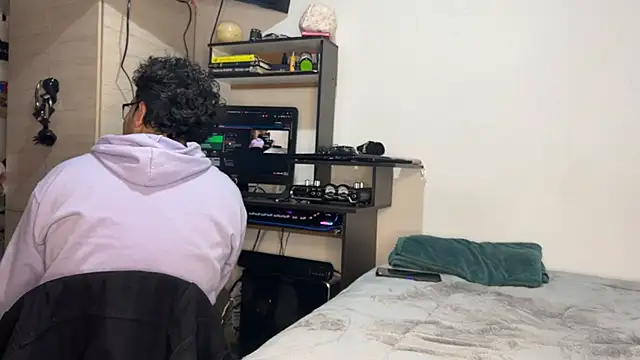 Conor Taylor online show from September 2025 03:46:01 PM