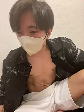 Yuma0718 online show from February 2026 12:15:01 PM