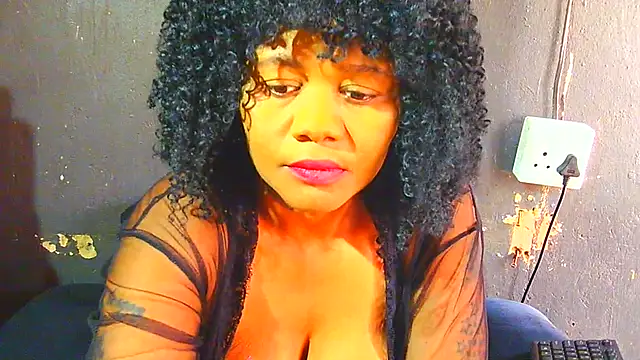 Augustine-Blooomxx online show from November 2025 12:26:01 PM