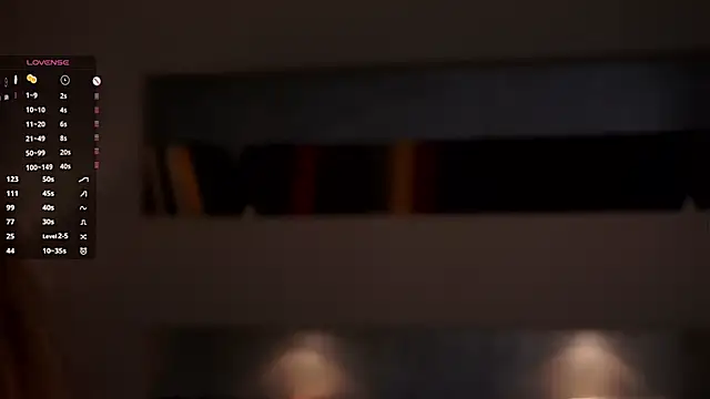 MercBoone online show from October 2025 05:44:02 PM