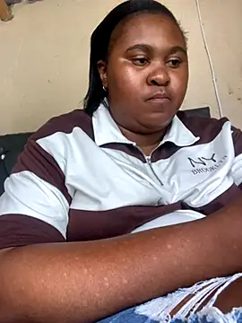 Snapshot of AssieLindy95 chatting on November 2025 10:48:02 AM AssieLindy95 online show from November 2025 10:48:02 AM