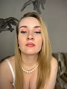 KiraBerht online show from March 2026 04:24:01 PM