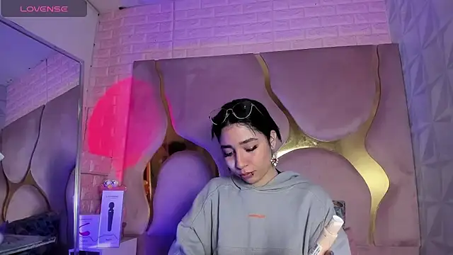 Niina Sissy online show from March 2026 04:26:01 AM