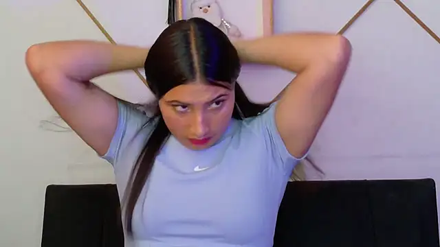 Linda andrew online show from December 2025 06:15:01 PM