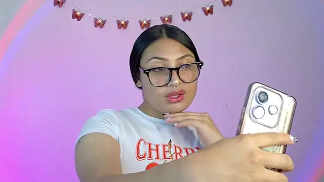 Linda andrew online show from March 2026 04:52:01 PM