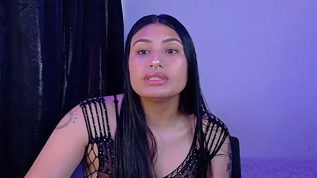 Snapshot of Linda_andrew chatting on May 2026 06:02:02 PM Linda andrew online show from May 2026 06:02:02 PM