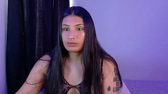 Snapshot of Linda_andrew chatting on June 2026 04:39:02 PM Linda andrew online show from June 2026 04:39:02 PM