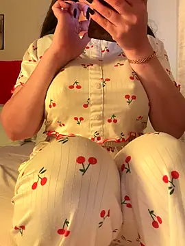 OnlyRima online show from November 2025 02:27:01 PM