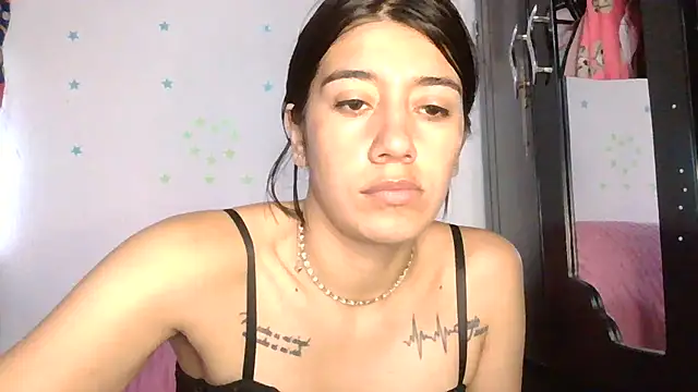 Madow Lu online show from November 2025 01:22:01 PM