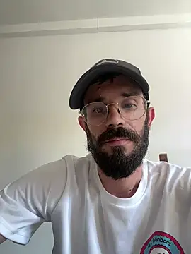 Snapshot of lolo7121 chatting on July 2026 01:37:02 PM lolo7121 online show from July 2026 01:37:02 PM
