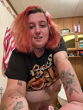 Snapshot of vanessraine chatting on December 2025 09:47:02 AM vanessraine online show from December 2025 09:47:02 AM