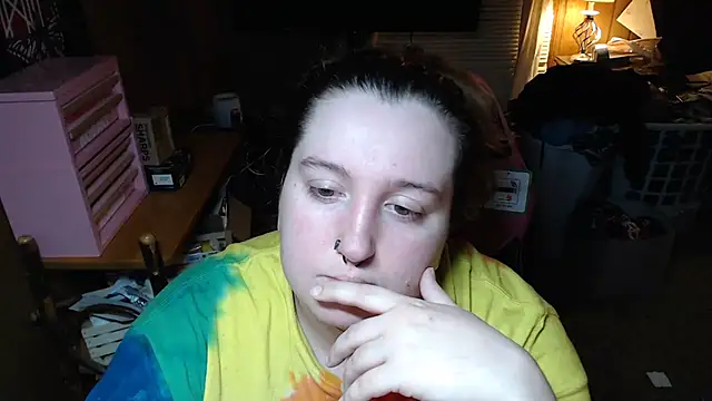 Snapshot of vanessraine chatting on February 2026 02:40:02 AM vanessraine online show from February 2026 02:40:02 AM