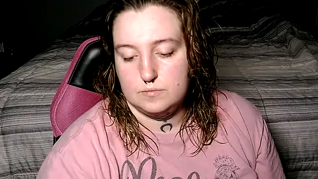 Snapshot of vanessraine chatting on April 2026 02:20:02 AM vanessraine online show from April 2026 02:20:02 AM