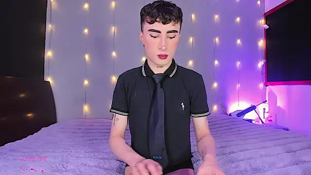 Snapshot of SebastianHilton chatting on May 2026 05:07:02 PM SebastianHilton online show from May 2026 05:07:02 PM