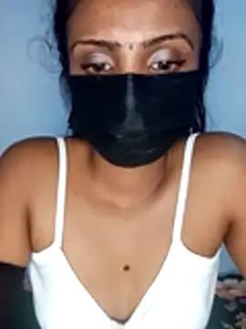 kissy doll online show from October 2025 07:03:02 PM