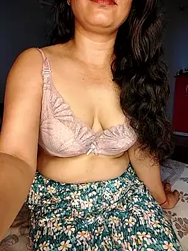 Snapshot of CUTE-PX chatting on September 2025 05:07:02 AM CUTE-PX online show from September 2025 05:07:02 AM