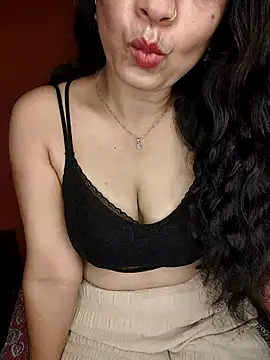 Snapshot of CUTE-PX chatting on September 2025 03:00:02 AM CUTE-PX online show from September 2025 03:00:02 AM