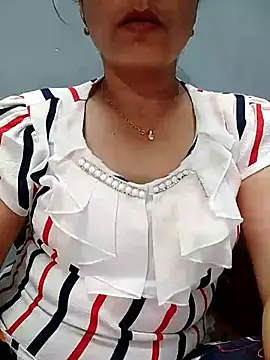 Snapshot of CUTE-PX chatting on September 2025 03:28:02 PM CUTE-PX online show from September 2025 03:28:02 PM