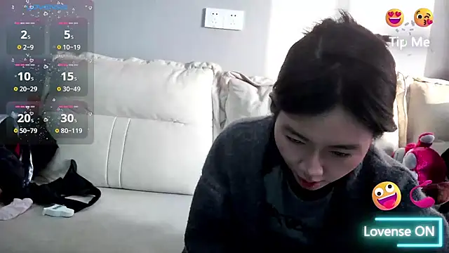 xiaoLI-2025 online show from November 2025 09:01:01 AM