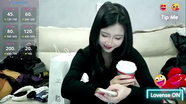 xiaoLI-2025 online show from February 2026 08:24:01 AM