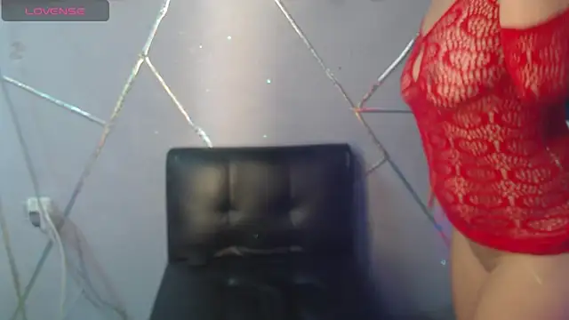 Snapshot of sexcouple_sin chatting on April 2026 12:33:01 PM sexcouple sin online show from April 2026 12:33:01 PM