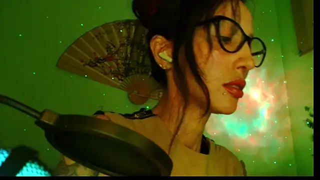 KiotoShine online show from November 2025 07:01:02 PM