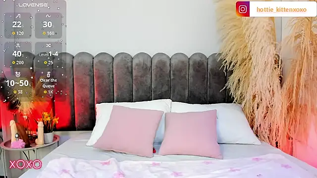 Viollet xoxo online show from September 2025 07:36:02 PM