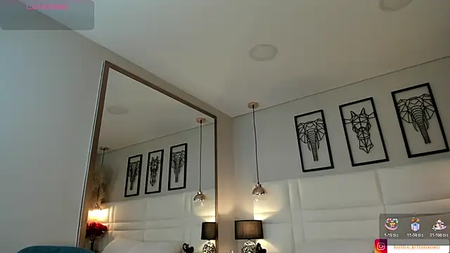 Viollet xoxo online show from November 2025 07:34:01 PM