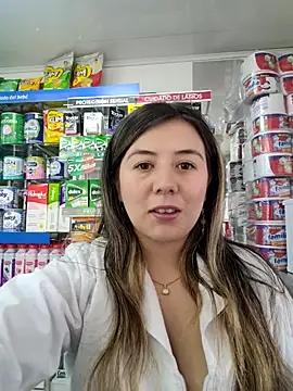 Snapshot of Sophie_del_Castillo chatting on June 2026 06:30:02 PM Sophie del Castillo online show from June 2026 06:30:02 PM