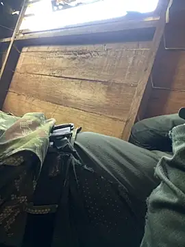 Snapshot of Alabestia12 chatting on December 2025 04:16:01 PM Alabestia12 online show from December 2025 04:16:01 PM